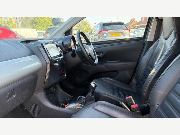 Toyota Aygo X X-clusiv 2 Grey #5