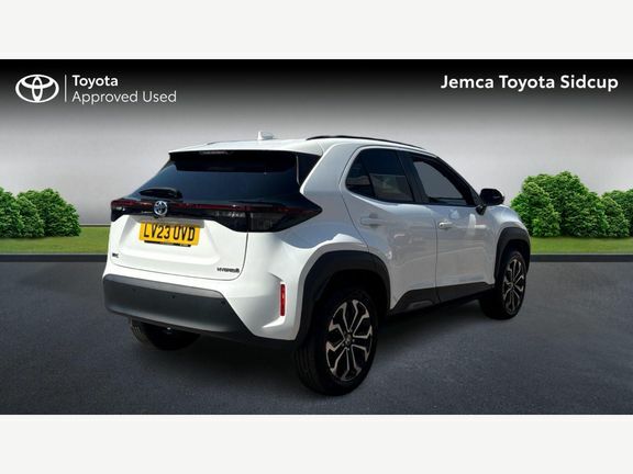 Toyota Yaris Cross Design Fwd LV23UVD White #2