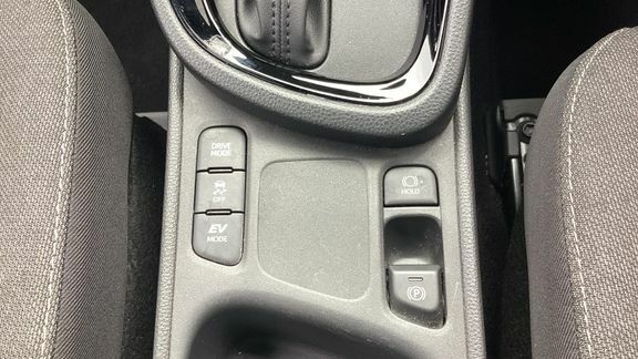 Toyota Yaris Cross Excel  #35