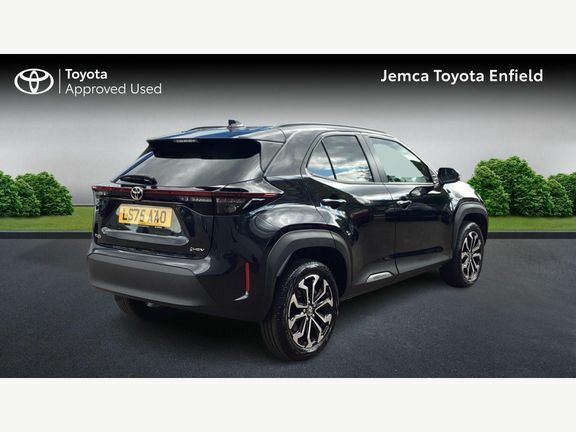 Toyota Yaris Cross Design Fwd Black #2