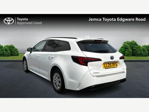 Toyota Corolla Corolla Commercial 1.8 Hybrid White #4