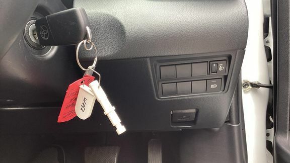 Toyota Yaris 1.5 Vvt-h Design E Cvt Grey #33