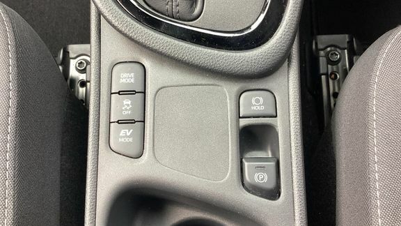 Toyota Yaris 1.5 Vvt-h Design E Cvt Grey #36