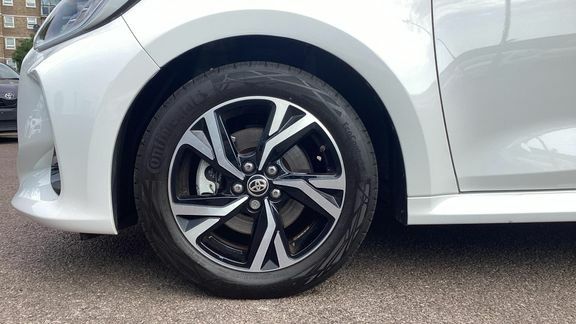 Toyota Yaris 1.5 Vvt-h Design E Cvt Grey #24