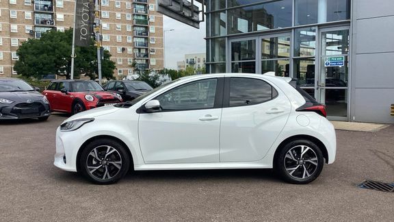 Toyota Yaris 1.5 Vvt-h Design E Cvt Grey #23