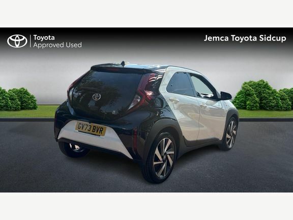 Toyota Aygo X Edge Manual White #2