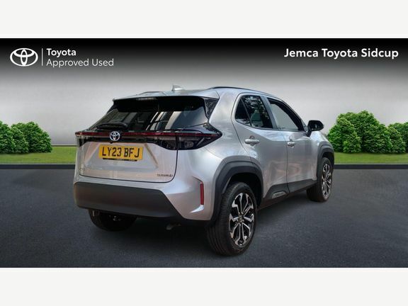 Toyota Yaris Cross Design Fwd Silver #2