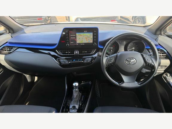 Toyota C-Hr Dynamic 1.8 White #6