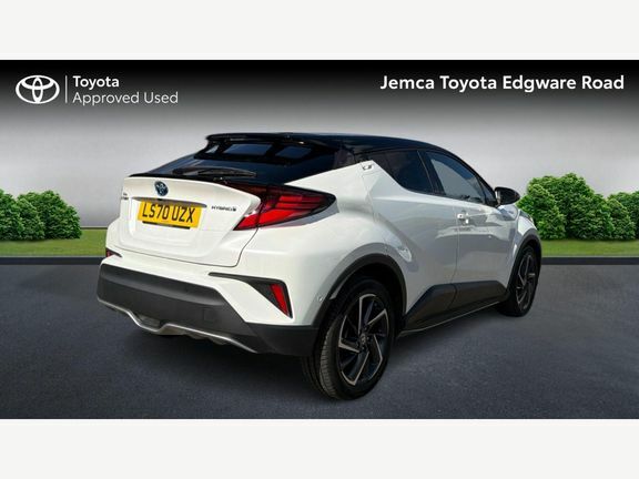 Toyota C-Hr Dynamic 1.8 White #2