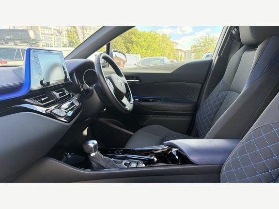 Toyota C-Hr Dynamic 1.8 White #5