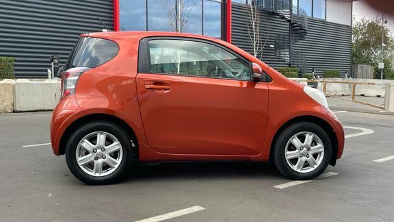 Toyota IQ Vvt-i Iq 3-Door Blue #19