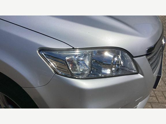 Toyota Rav 4 2.2 D-cat Sr 4Wd Euro 5 White #19