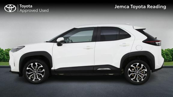 Toyota Yaris Cross Design Black #24