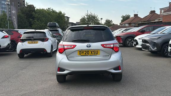 Toyota Yaris 1.5 Vvt-h Dynamic E-cvt Euro 6 Ss  #25