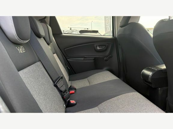 Toyota Yaris 1.5 Vvt-h Dynamic E-cvt Euro 6 Ss  #8