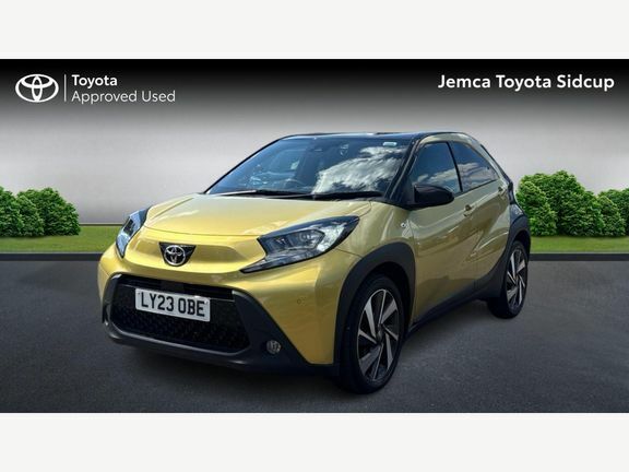 Toyota Aygo X Edge Parking Pack Gold #3