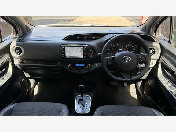 Toyota Yaris Excel 1.5 Hybrid Grey #6