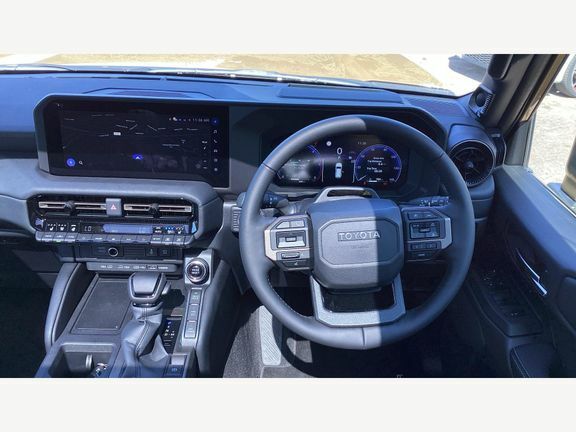 Toyota Land Cruiser Invincible 5 Seats Pan Roof #5
