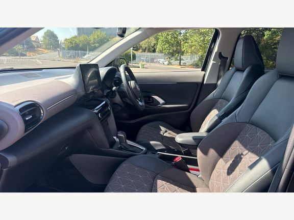 Toyota Yaris Cross Excel Fwd Black #5