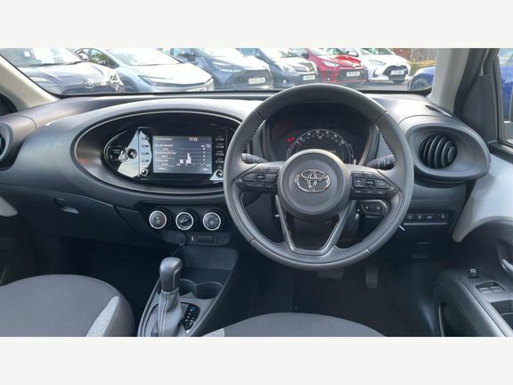 Toyota Aygo X Pure Automatic White #6