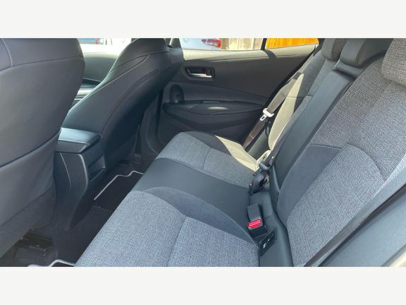 Toyota Corolla 1.8 Hybrid Gr Sport #14