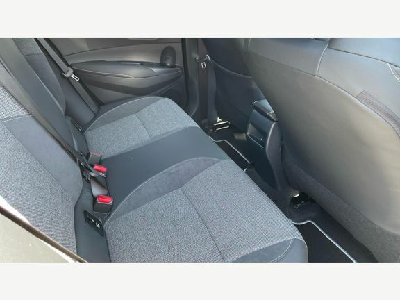 Toyota Corolla 1.8 Hybrid Gr Sport #8