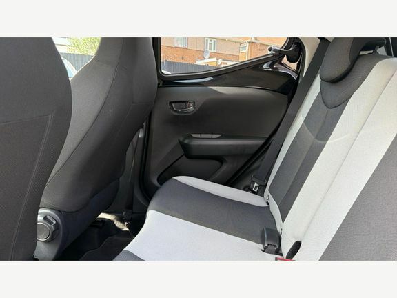 Toyota Aygo X 1.0 Vvt-i X-clusiv Euro 6 Safety Sense Black #15