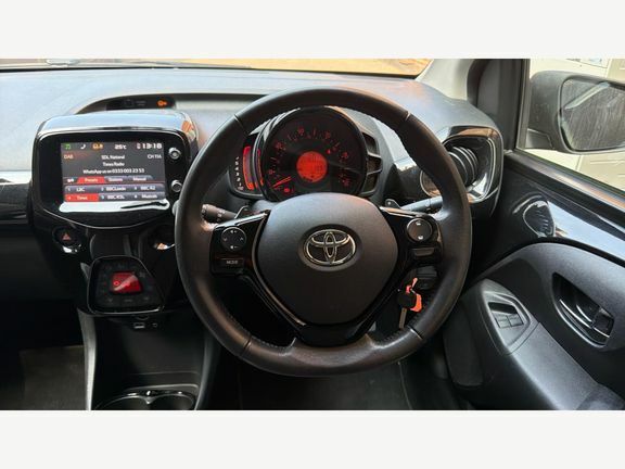 Toyota Aygo X 1.0 Vvt-i X-clusiv Euro 6 Safety Sense Black #7