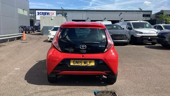 Toyota Aygo 1.0 Vvt-i X-clusiv Tss X-shift Black #24