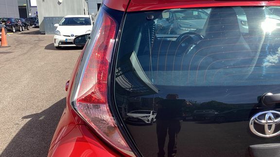 Toyota Aygo 1.0 Vvt-i X-clusiv Tss X-shift Black #19