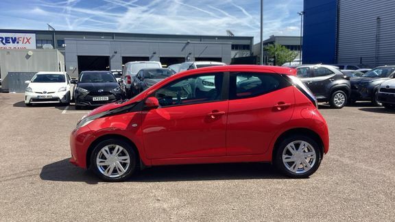 Toyota Aygo 1.0 Vvt-i X-clusiv Tss X-shift Black #22