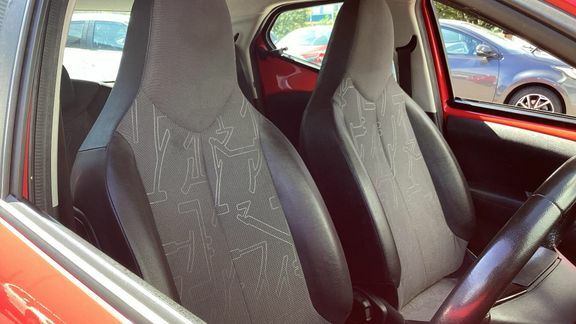 Toyota Aygo 1.0 Vvt-i X-clusiv Tss X-shift Black #35