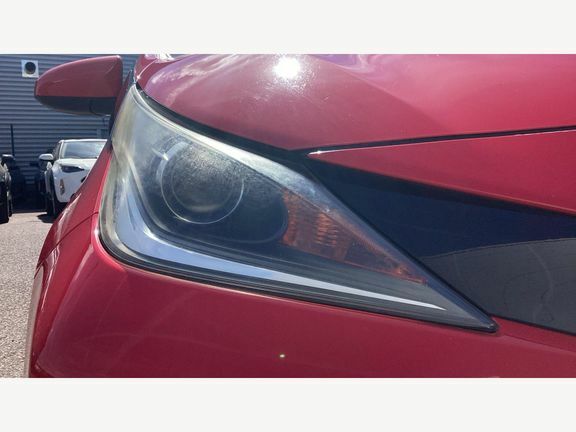 Toyota Aygo 1.0 Vvt-i X-clusiv Tss X-shift Black #18