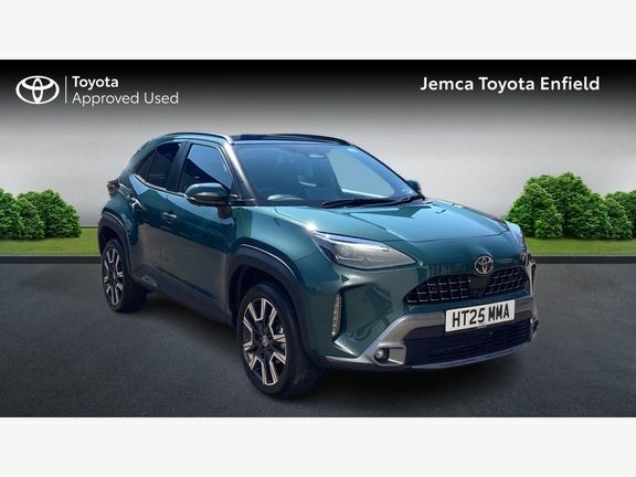 Toyota Yaris Cross Excel Fwd Pan Roof Green