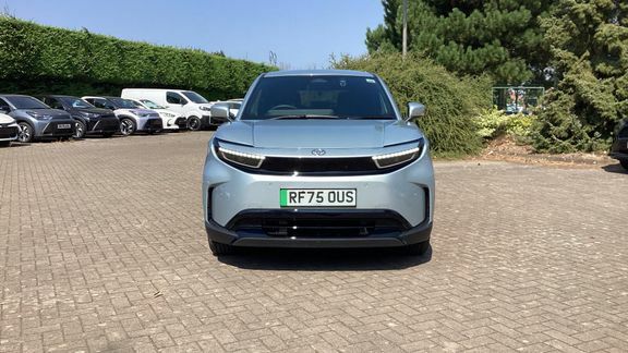 Toyota Urban Cruiser 61Kwh Design Suv 174 Ps Blue #22