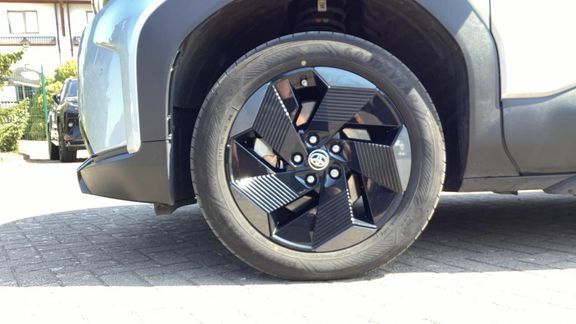 Toyota Urban Cruiser 61Kwh Design Suv 174 Ps Blue #25