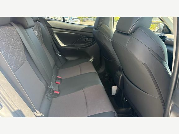 Toyota Yaris Cross 1.5 Vvt-h Design E-cvt Euro 6 Ss White #8