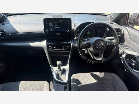 Toyota Yaris Cross Design Fwd Black #6