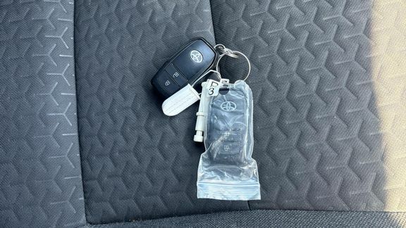 Toyota Yaris Cross 1.5 Hybrid Excel Cvt Grey #28