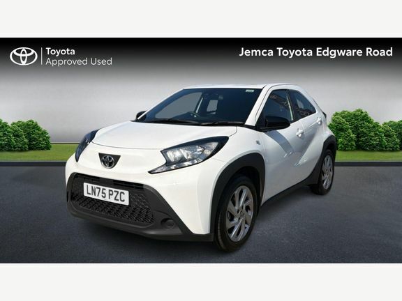 Toyota Aygo X Pure Manual White #3
