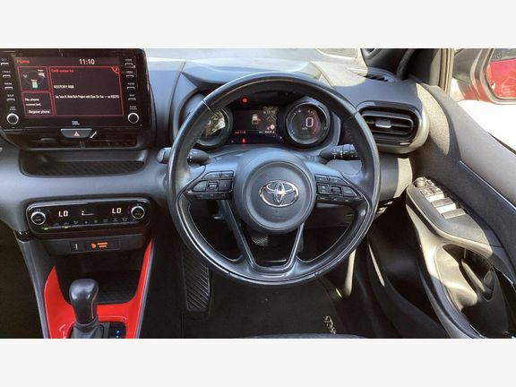 Toyota Yaris Yaris Launch Edition 1.5 Hybri Orange #6