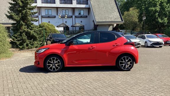 Toyota Yaris 1.5 Hybrid Icon Cvt #23
