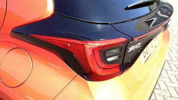 Toyota Yaris 1.5 Hybrid Icon Cvt #20