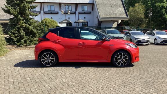 Toyota Yaris 1.5 Hybrid Icon Cvt #22