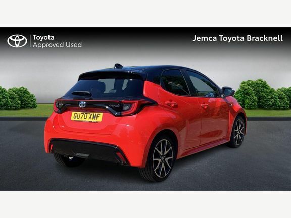 Toyota Yaris Yaris Launch Edition 1.5 Hybri Orange #2