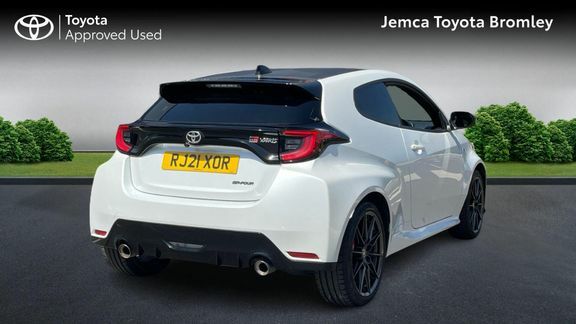 Toyota Yaris Gr Yaris Circuit Pack White #2