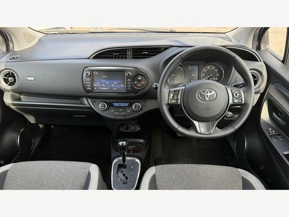 Toyota Yaris Y20 Bi-tone 1.5 Hybrid Silver #6