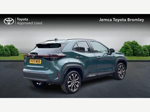 Toyota Yaris Cross Design Green #2