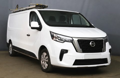 Nissan Primastar Tekna 30 L2 White
