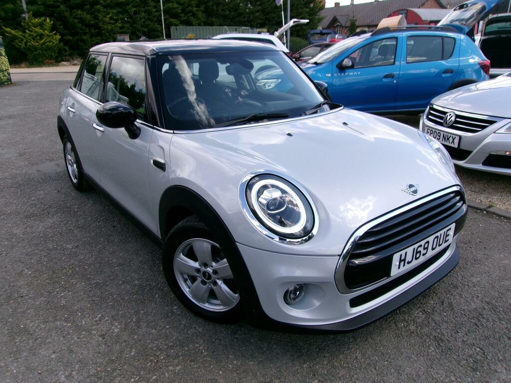 Mini Hatch 1.5 Cooper Classic Euro 6 Ss